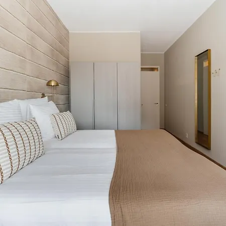 Διαμέρισμα Bizstay Harbour Iv *