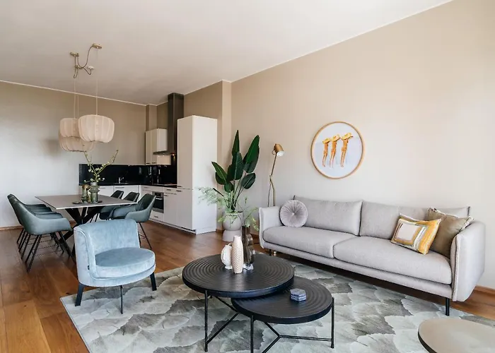 Διαμέρισμα Bizstay Harbour Iv *