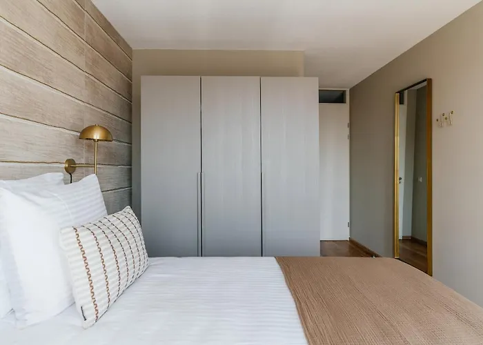 Bizstay Harbour Iv * Χάγη