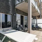Bizstay Harbour Iv La Haye