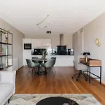 Appartement Bizstay Harbour Iv *