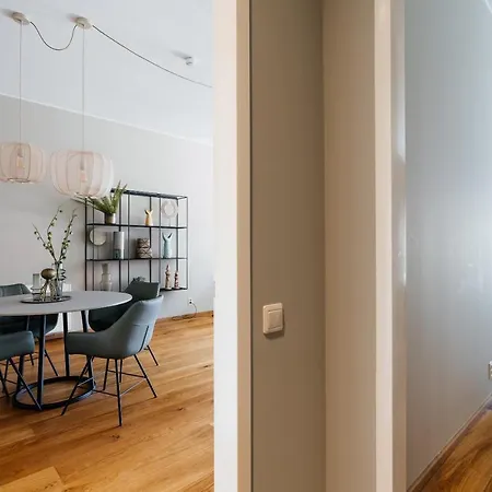 Appartamento Bizstay Harbour Iv *