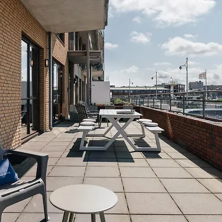 Apartment Bizstay Harbour Iv *
