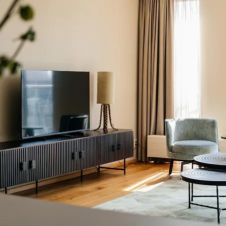 Apartment Bizstay Harbour Iv *