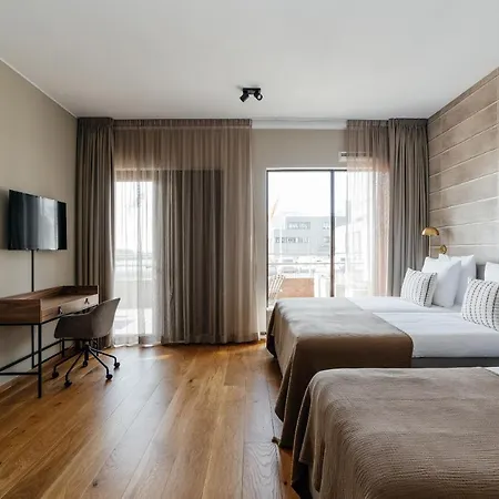 Bizstay Harbour Iv האג