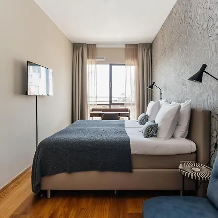 Bizstay Harbour Iv Апартаменты *