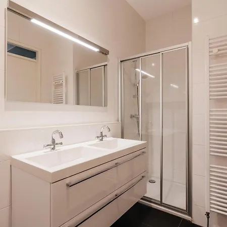 Appartamento Bizstay Harbour Iv *