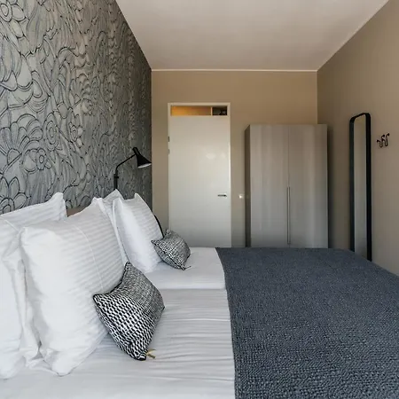 Апартаменты Bizstay Harbour Iv Гаага