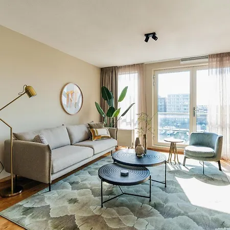 Bizstay Harbour Iv Apartment