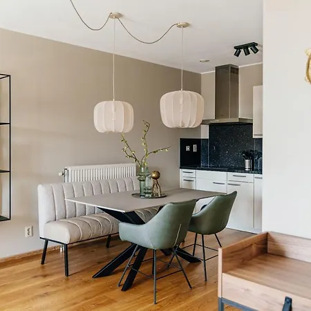 Bizstay Harbour Iv Apartman *