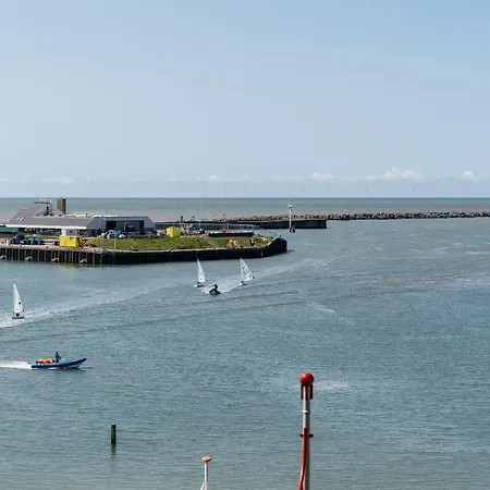 Bizstay Harbour Iv L'Aia