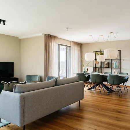 Apartment Bizstay Harbour Iv *