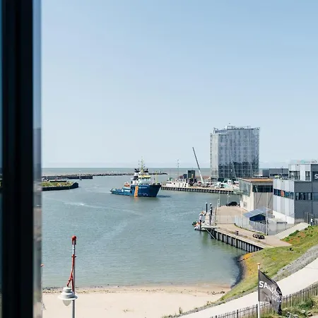Apartment Bizstay Harbour Iv *