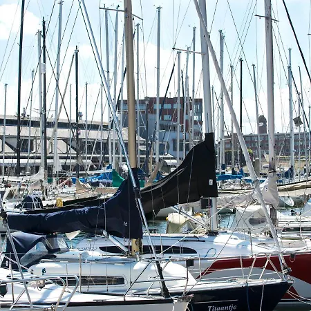 Apartment Bizstay Harbour Iv The Hague