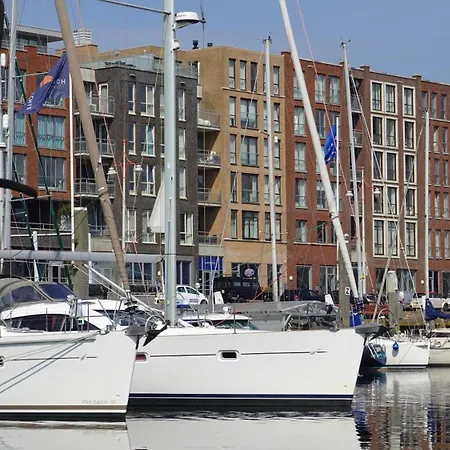 Bizstay Harbour Iv * The Hague