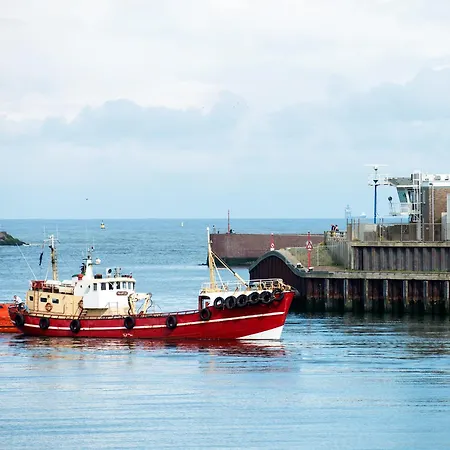 Bizstay Harbour Iv *
