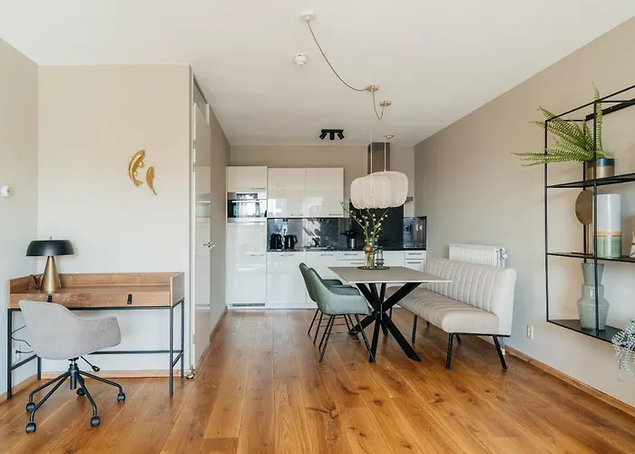 Apartment Bizstay Harbour Iv *