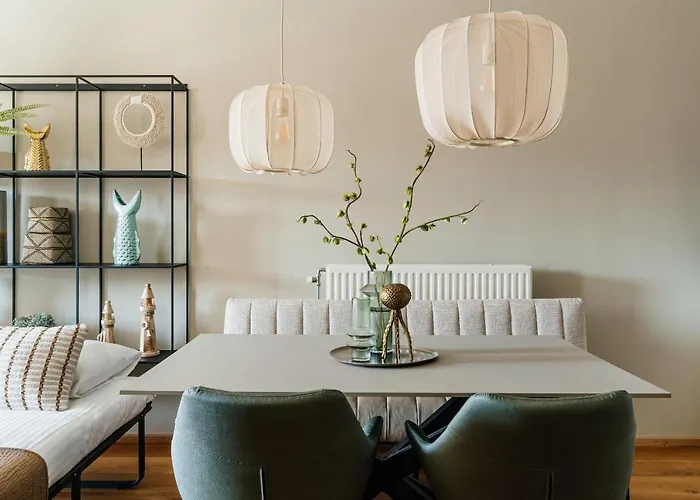 Bizstay Harbour Iv *